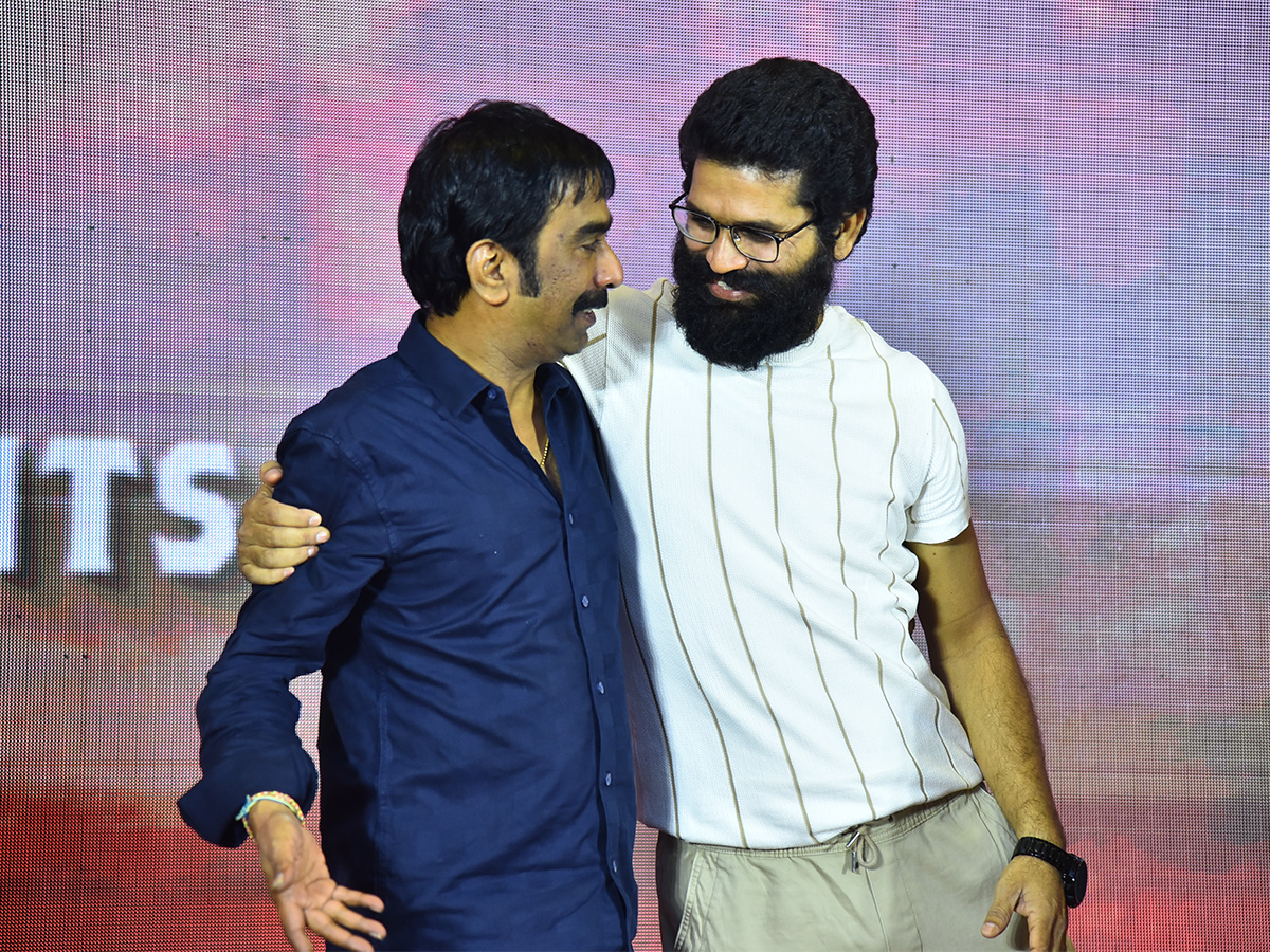 Vey_20Dharuvey_20Movie_20Pre_20Release_20Event_20Photos-6.jpg 6