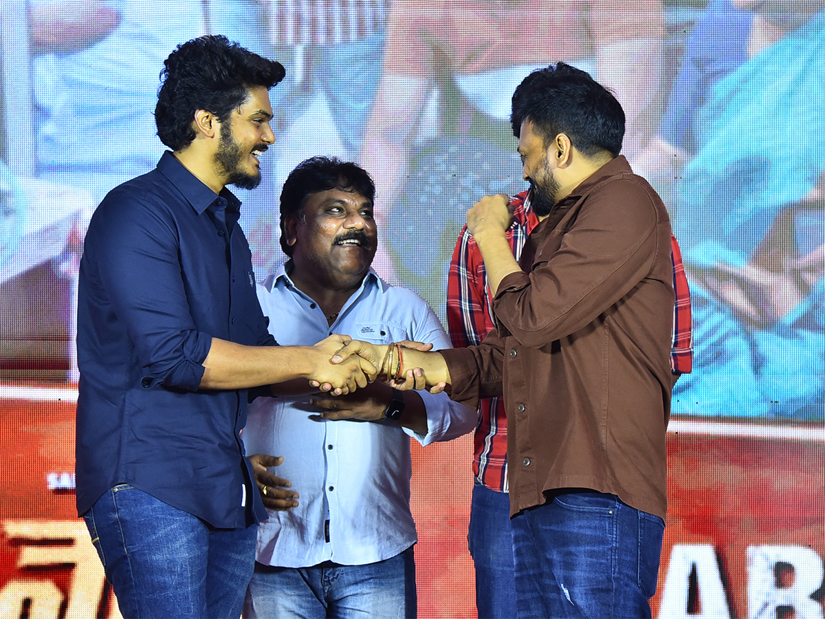 Vey_20Dharuvey_20Movie_20Pre_20Release_20Event_20Photos-8.jpg 8