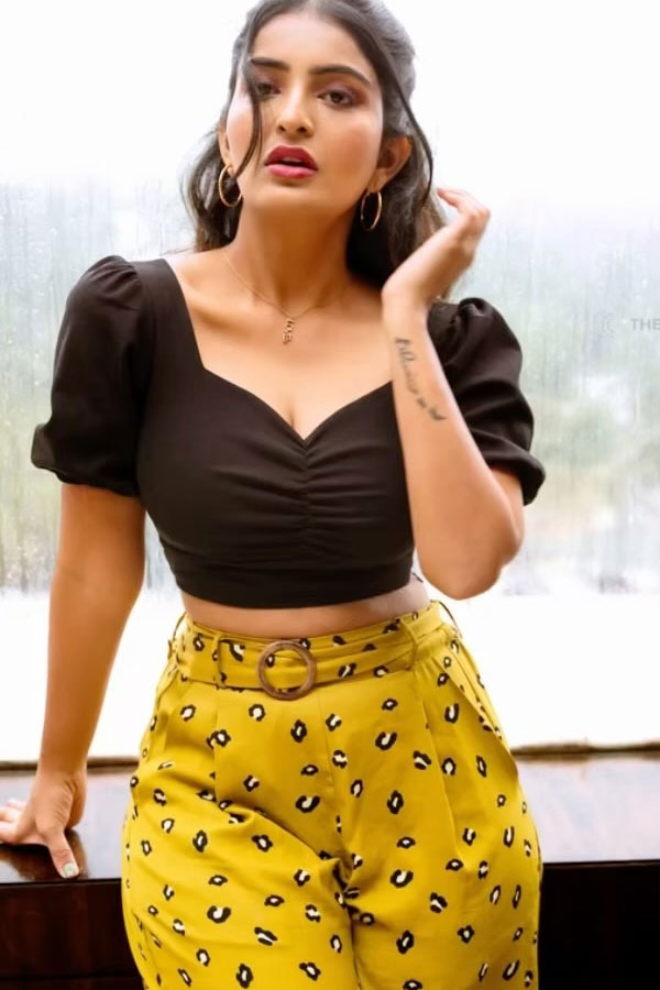 ananya10_0.jpg 11