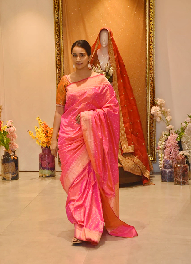 Designer_20Festive_20and_20Wedding_20Collection_20Launch-19.jpg 19