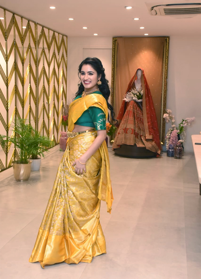 Designer_20Festive_20and_20Wedding_20Collection_20Launch-22.jpg 22