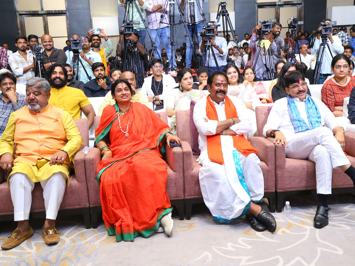 Razakar_20Movie_20Pre_20Release_20Event_20Pics-8.jpg 8