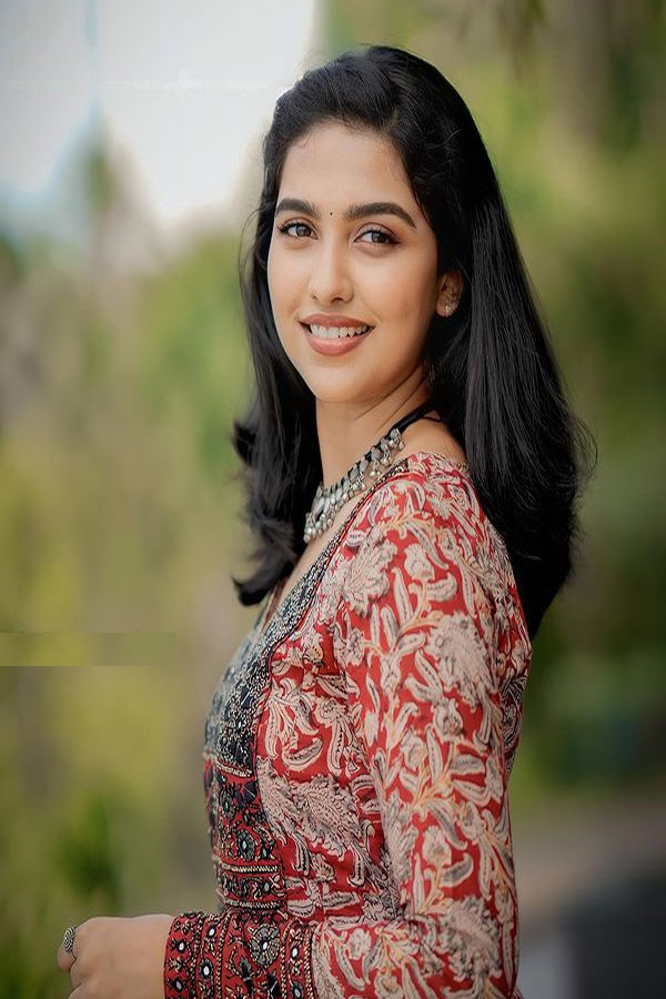 mamitha1.jpg 3