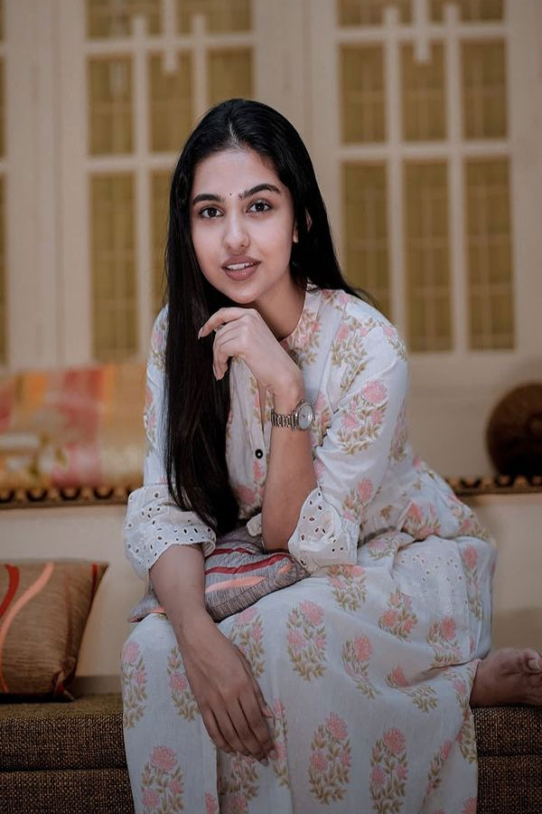 mamitha6.jpg 8