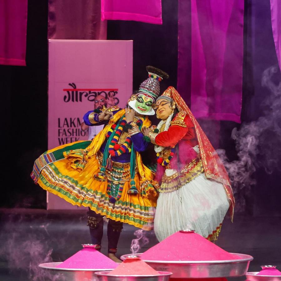 Lakmefashionweek_20gallery11.jpg 12