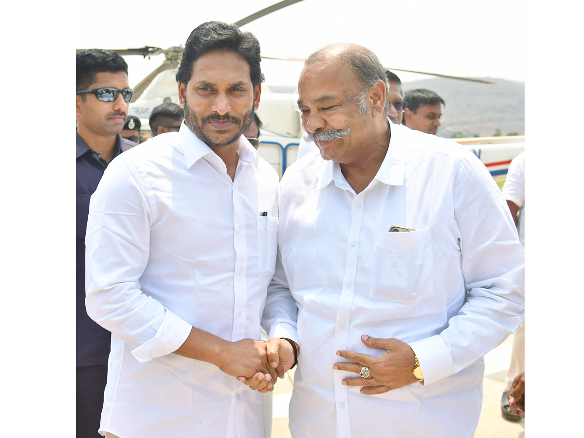 YSRCP_20announces_20candidates_20for_20Andhra_20Pradesh_20Assembly_20and_20Lok_20Sabha_20seats_20PHotos_5.jpg 5