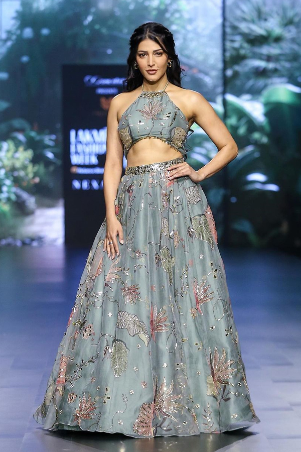 shrutihasan.jpg 7
