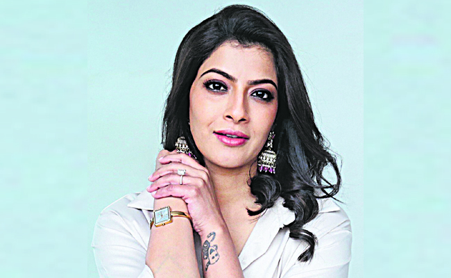 varalakshmi_20sharat_20kumar.jpg