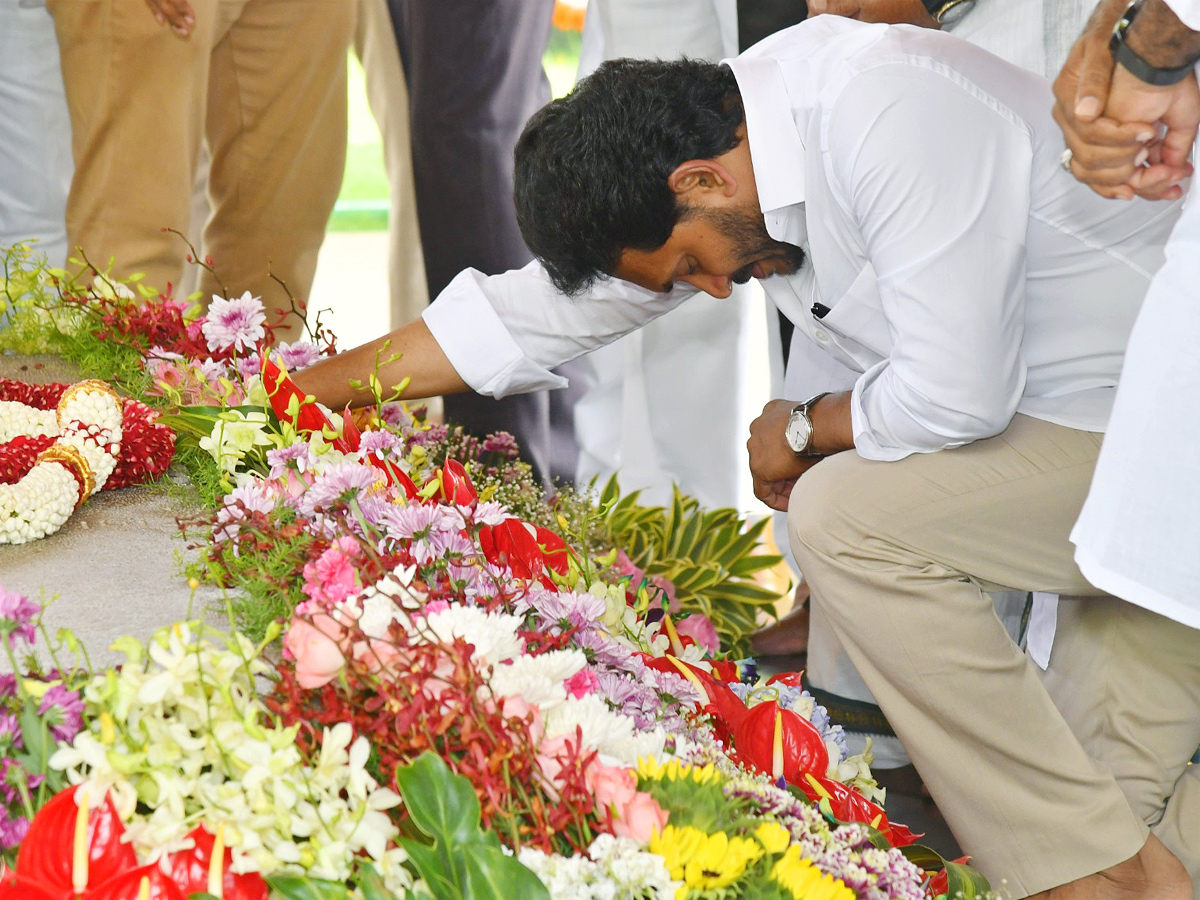 ysjagan2.jpg 16