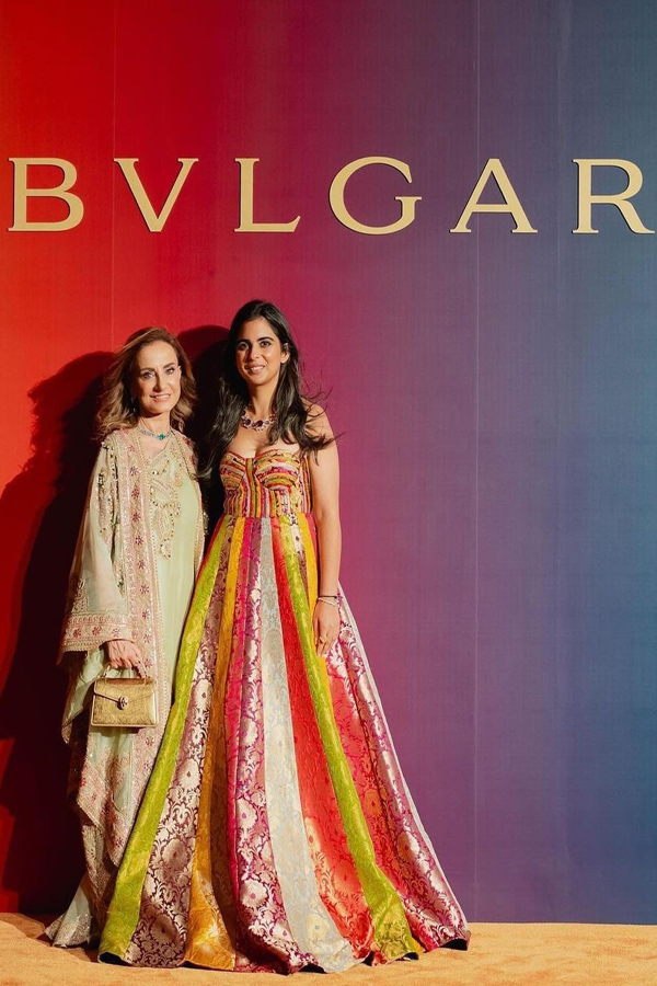 Isha_20Ambani_20Roman_20Holi_20Celebrations_20PHotos_14.jpg 15