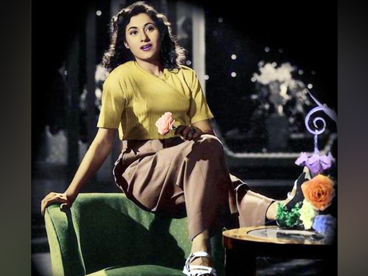 Madhubala-.jpg 2