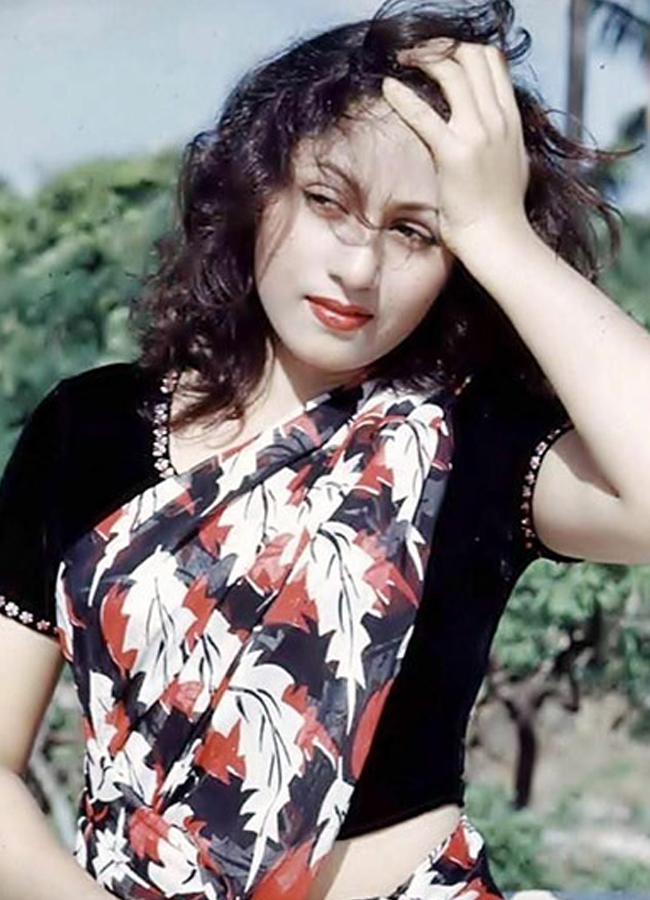 Madhubala-14.jpg 19