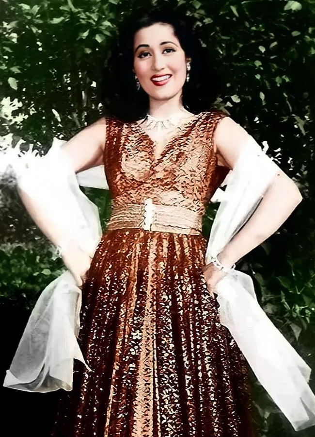 Madhubala-3.jpg 7