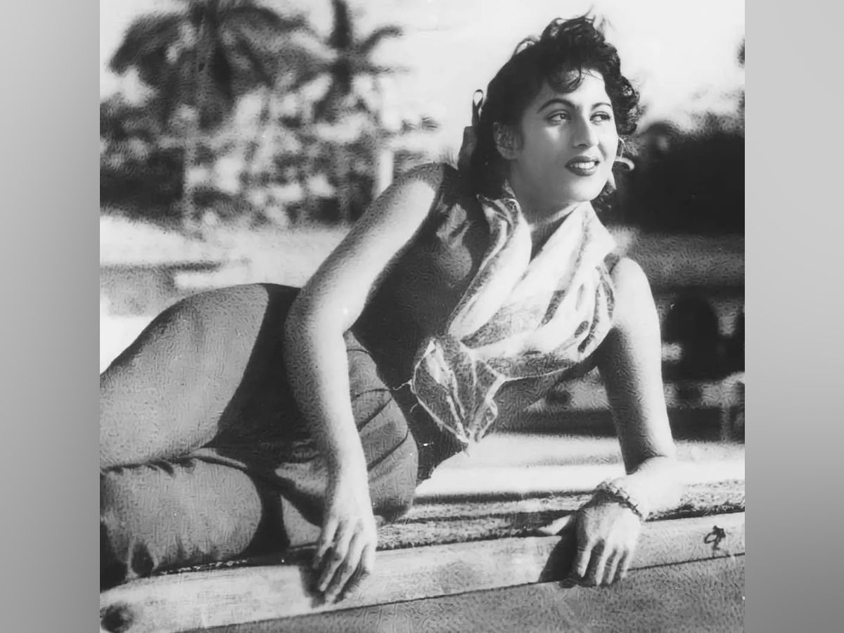 Madhubala-5.jpg 10