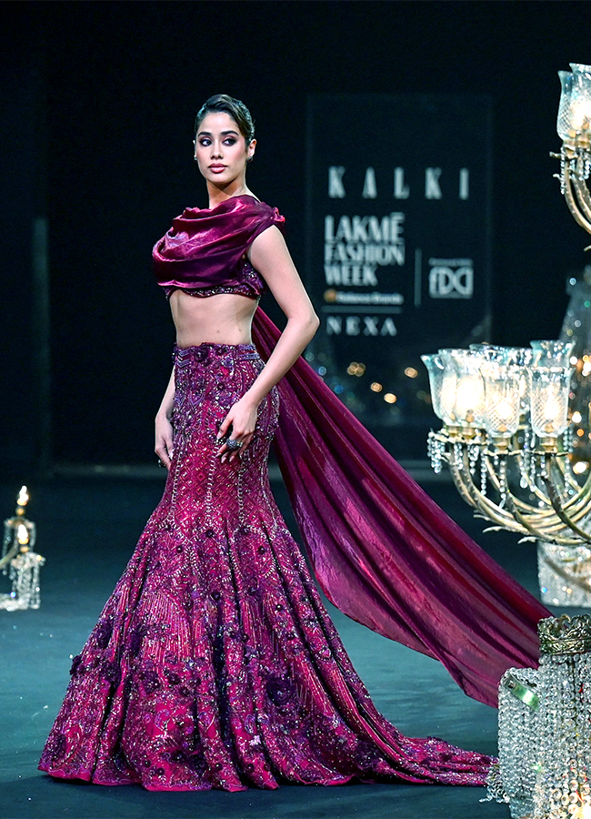 Lakme_20Fashion_20Week_202024_20in_20Mumbai_20Photos-2.jpg 2
