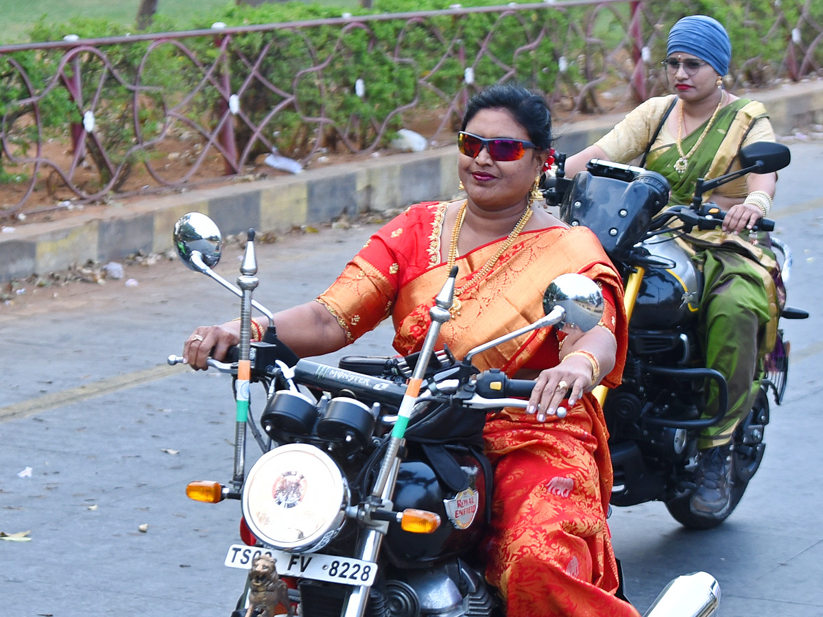 Saree_20Run_20at_20People_20Plaza_20Photos20.jpg 21