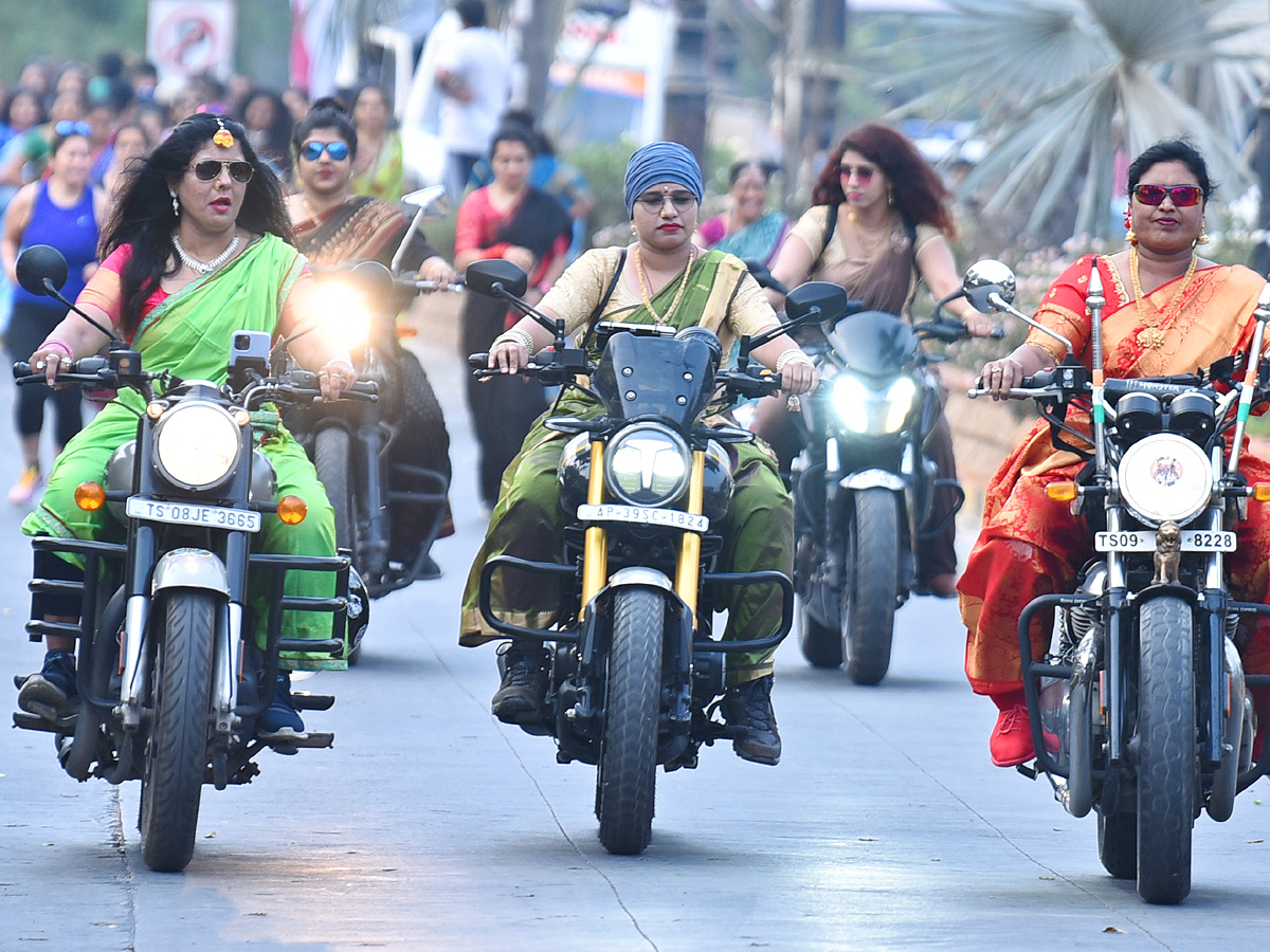 Saree_20Run_20at_20People_20Plaza_20Photos21.jpg 22