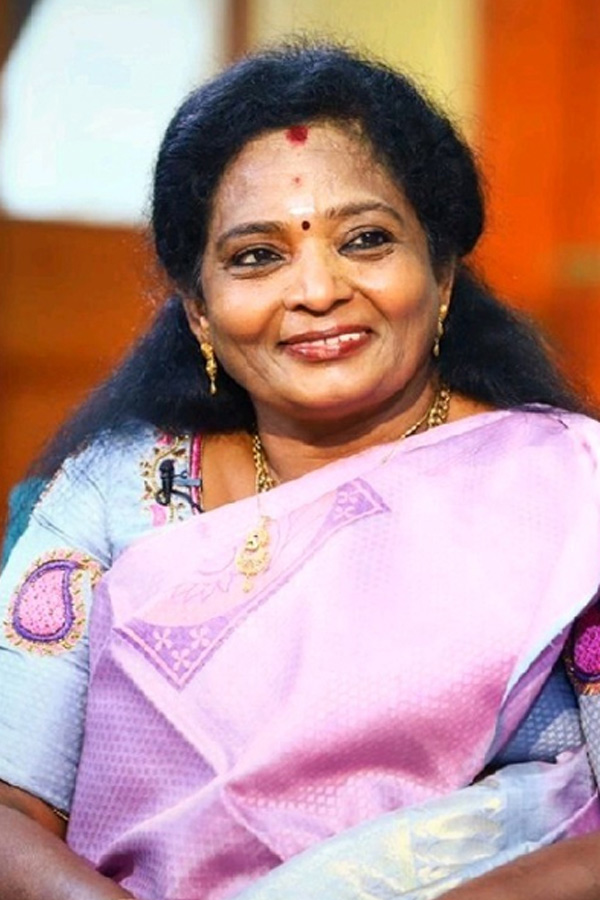 Telangana_20governor_20Tamilisai_20Soundararajan_20resigns_15.jpg 14