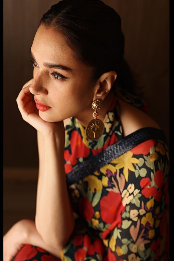 Aditi_20Rao_20Hydari_202.jpg 4