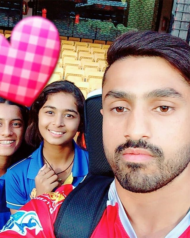 RCB_20Shreyanka_20Patil_20in_20WPL_202024-10.jpg 10