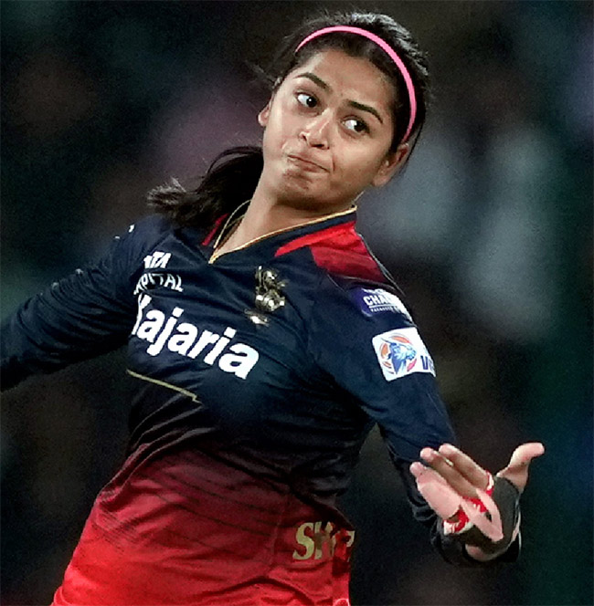 RCB_20Shreyanka_20Patil_20in_20WPL_202024-20.jpg 20