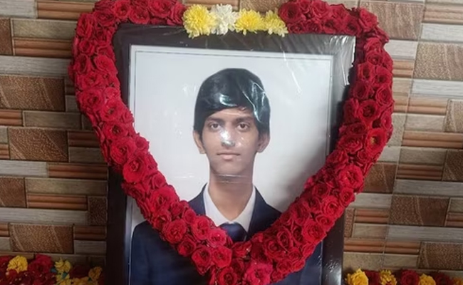 abhijit_20paruchuri.jpg
