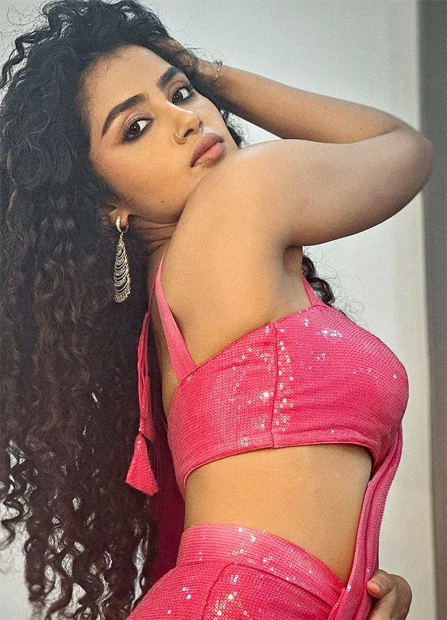 actress_20anupama_20parameswaran_20hot_20pics-16.jpg 16