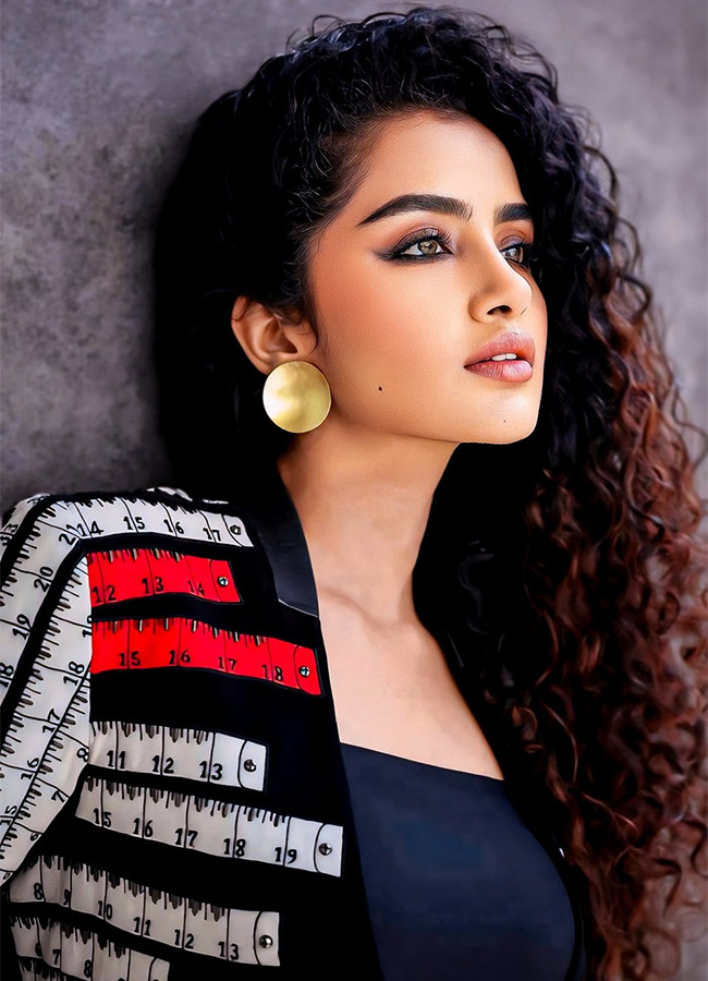 actress_20anupama_20parameswaran_20hot_20pics-18.jpg 18