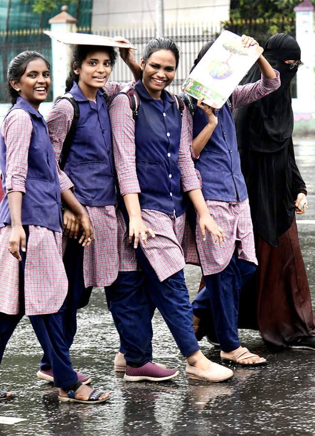 Heavy_20Rains_20in_20Visakhapatnam_20Photos-5.jpg 5