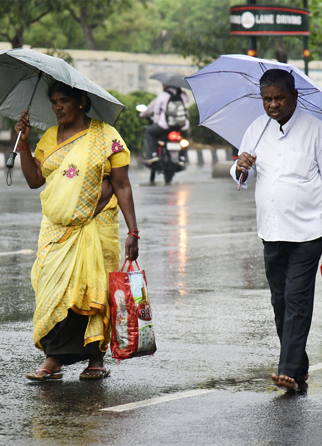 Heavy_20Rains_20in_20Visakhapatnam_20Photos-7.jpg 7