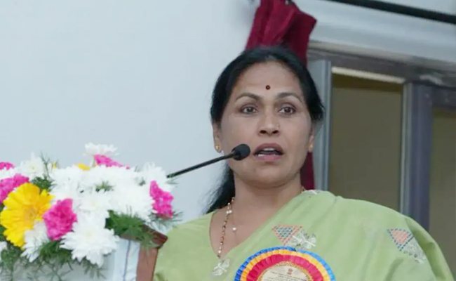 Shobha_20Karandlaje1.jpg