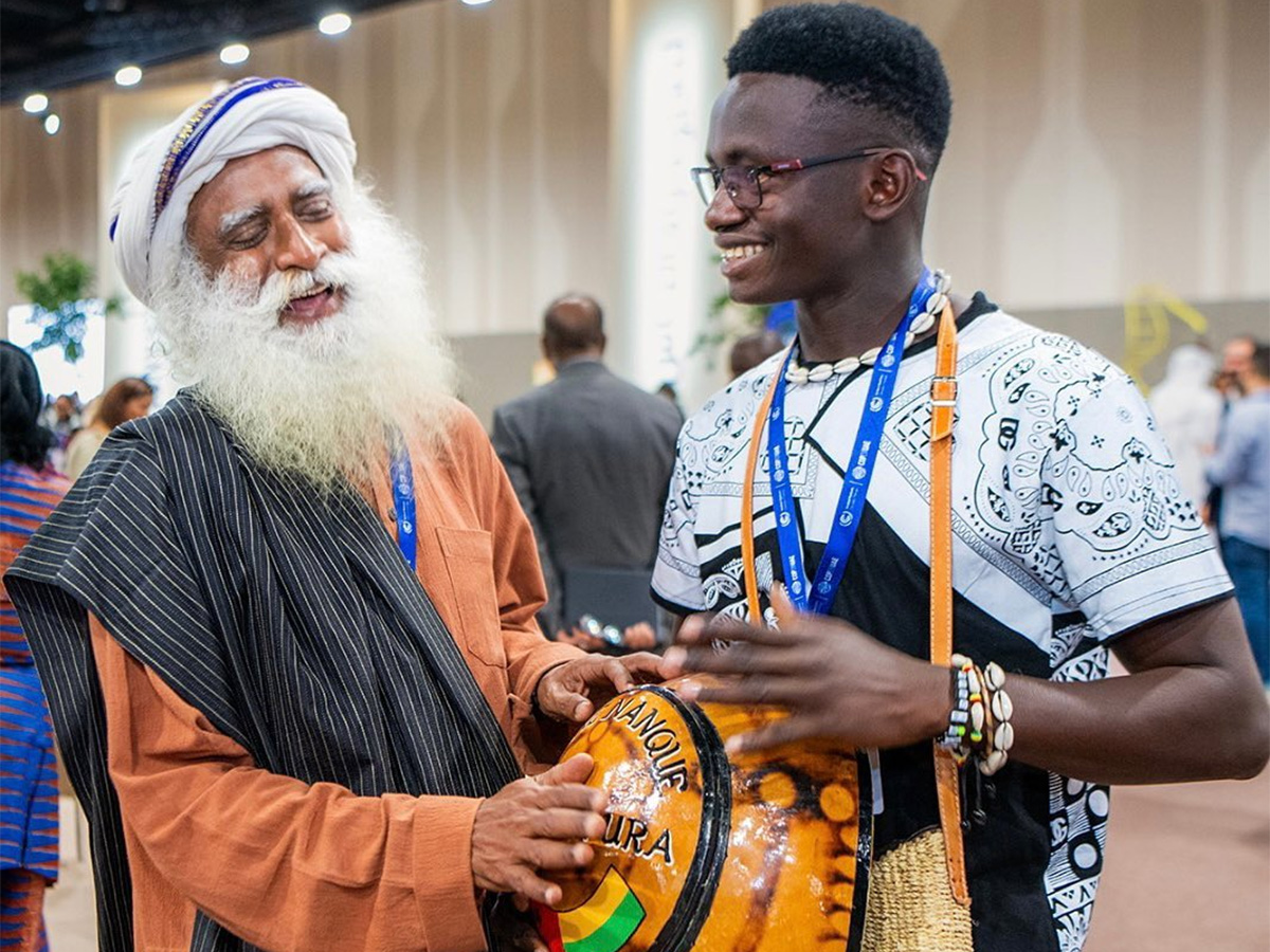 sadhguru_20jaggi_20vasudev_20hd_20images-10.jpg 10