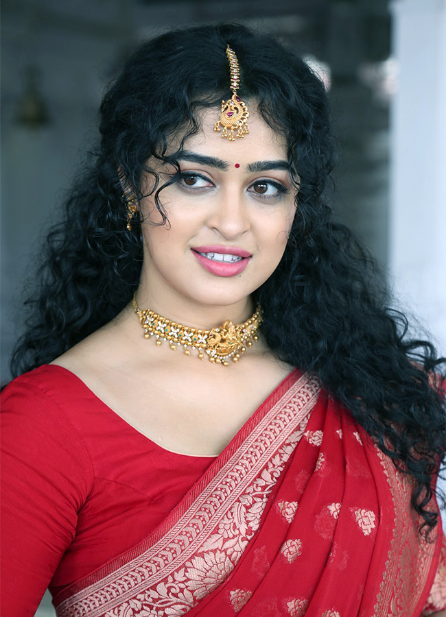 Actress_20Apsara_20Rani_20hot_20photoshoot-19.jpg 19