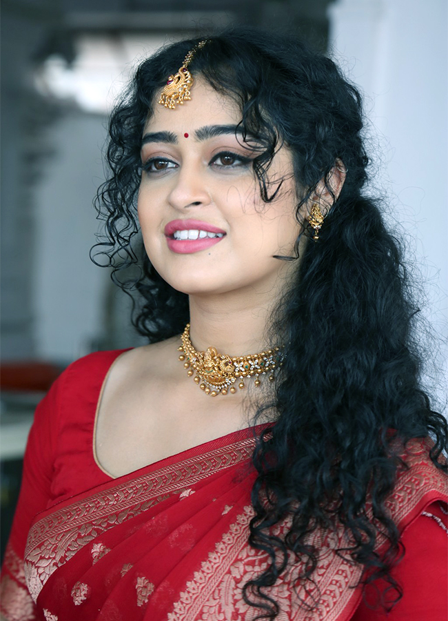 Actress_20Apsara_20Rani_20hot_20photoshoot-21.jpg 21