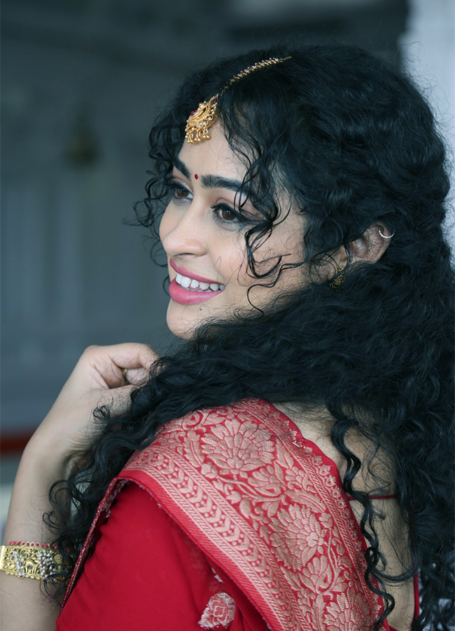 Actress_20Apsara_20Rani_20hot_20photoshoot-22.jpg 22