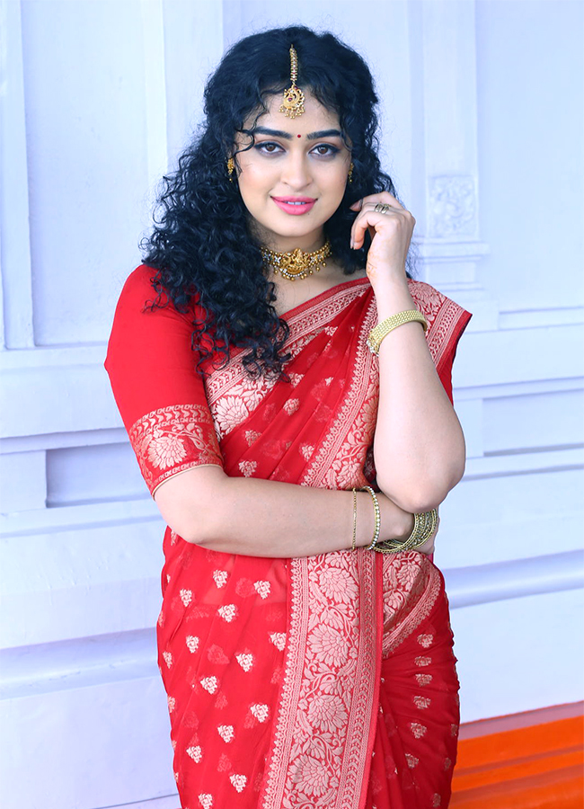 Actress_20Apsara_20Rani_20hot_20photoshoot-3.jpg 3