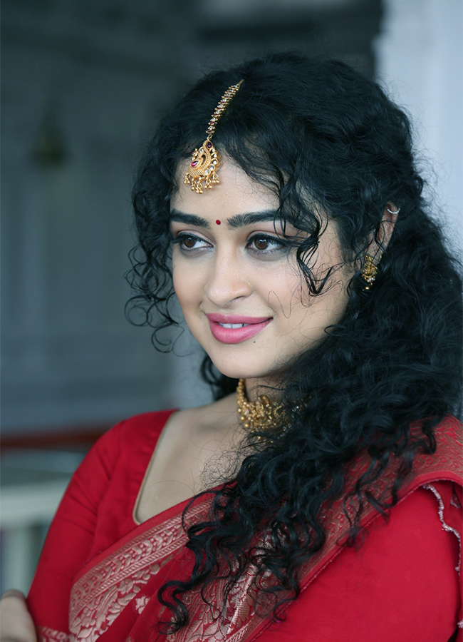 Actress_20Apsara_20Rani_20hot_20photoshoot-30.jpg 29