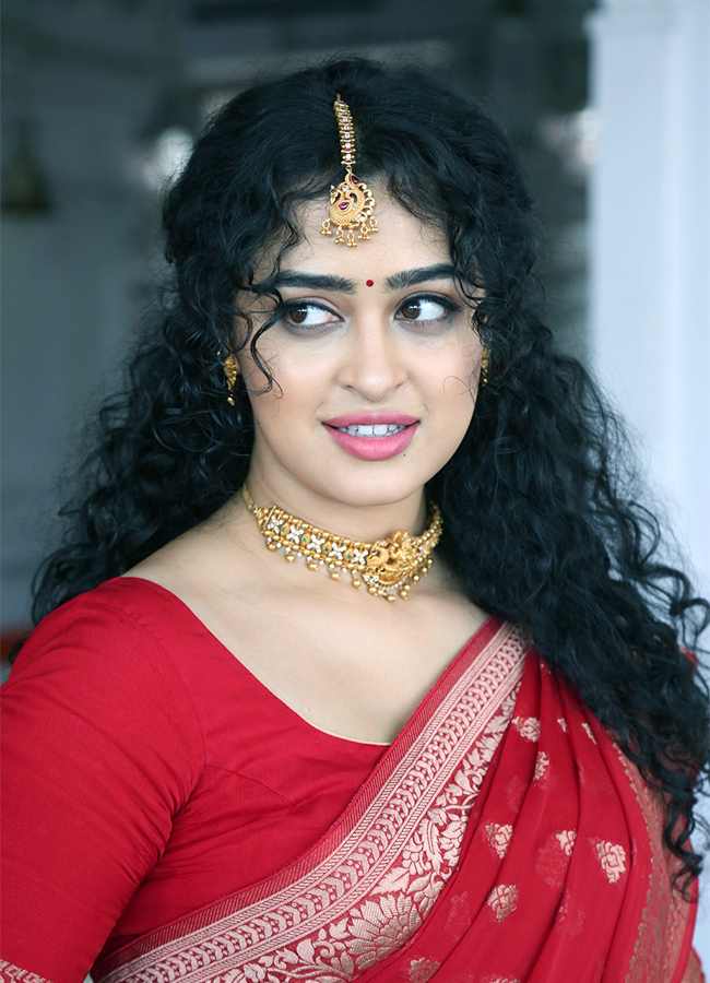 Actress_20Apsara_20Rani_20hot_20photoshoot-7.jpg 7