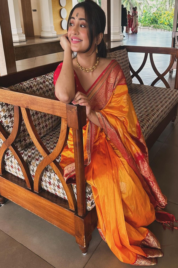 shivangijoshi2.jpg 19