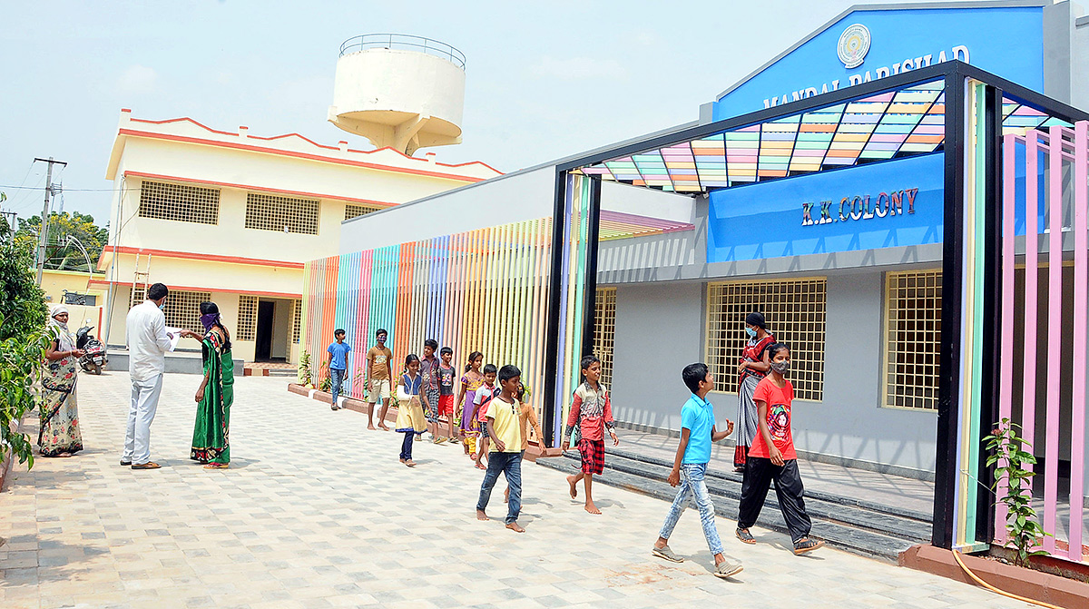 Andhra_20Pradesh_20Government_20schools_20To_20Get_20New-32.jpg 31
