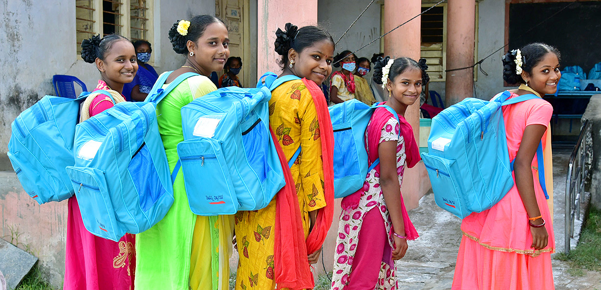 Andhra_20Pradesh_20Government_20schools_20To_20Get_20New-37.jpg 36