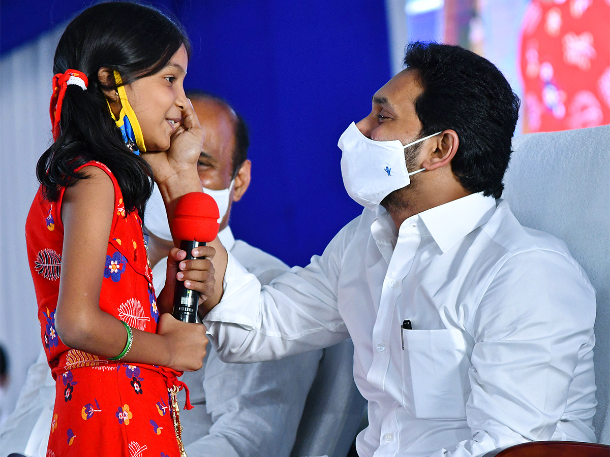 Andhra_20Pradesh_20Government_20schools_20To_20Get_20New-8.jpg 8
