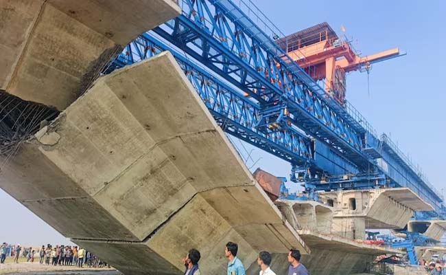 bridgecollapse.jpg