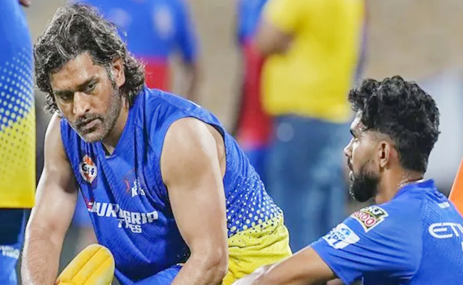 cskdhoni.jpg