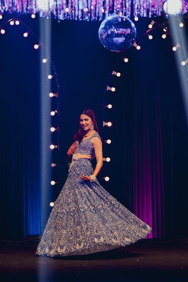 Kriti_20Kharbanda_20and_20Pulkit_20Samrat_20share_20wedding_20Photos_20in_20Social_20Media_19.jpg 19