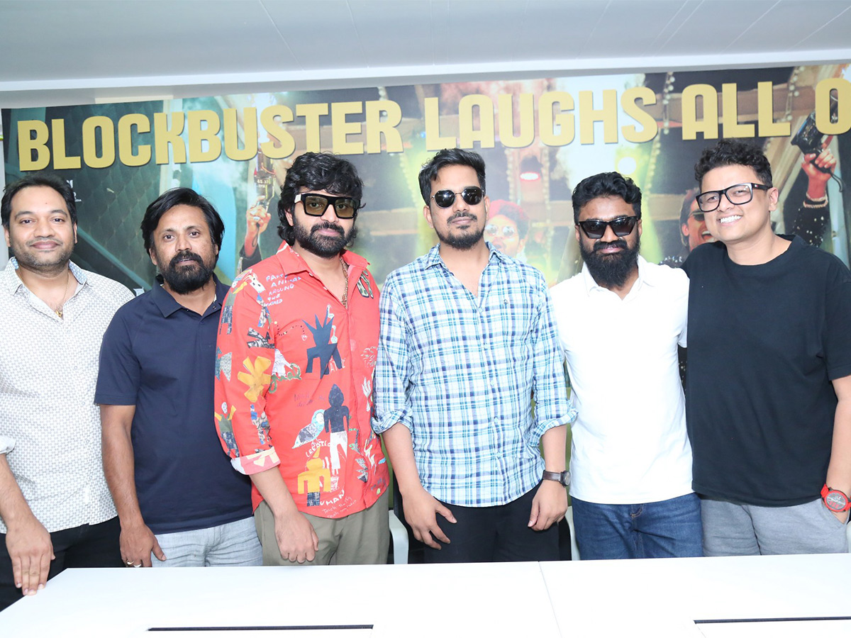 Om_20Boom_20Bush_20Movie_20Success_20Celebrations-11.jpg 11