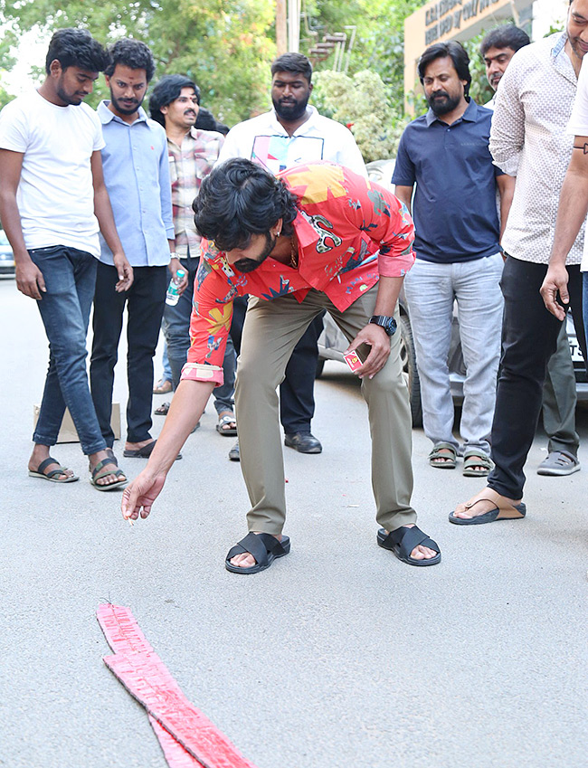 Om_20Boom_20Bush_20Movie_20Success_20Celebrations-15.jpg 15