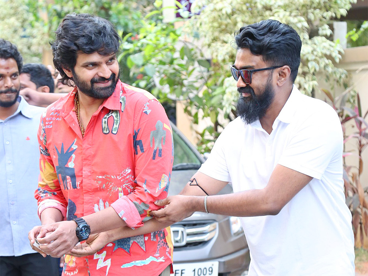 Om_20Boom_20Bush_20Movie_20Success_20Celebrations-4.jpg 4