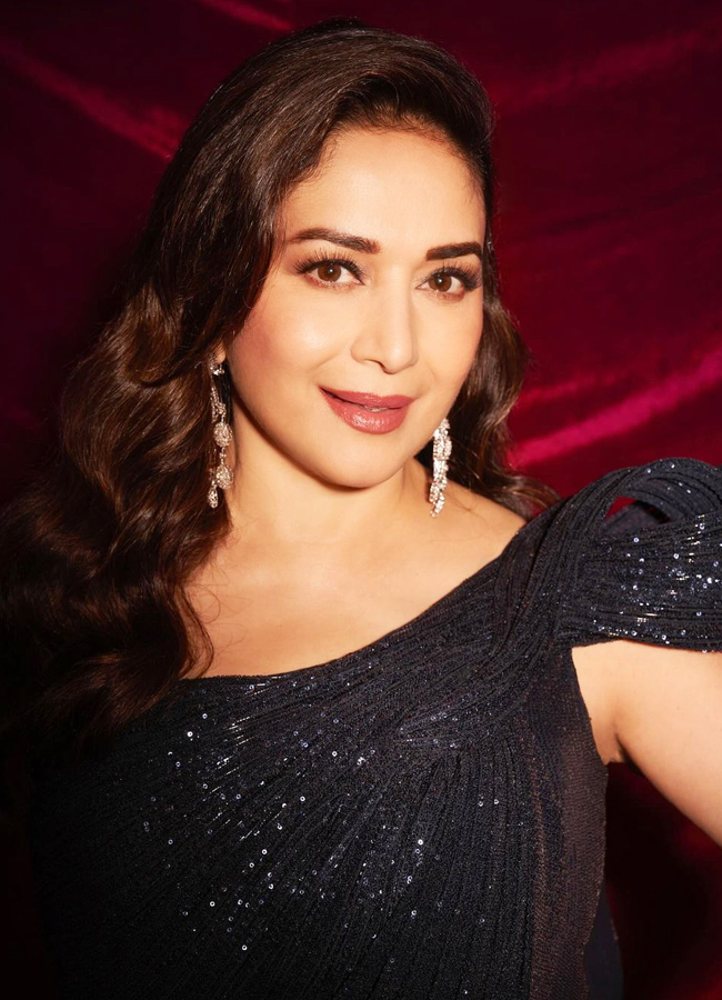 Madhuri-Dixit-23.jpg 24