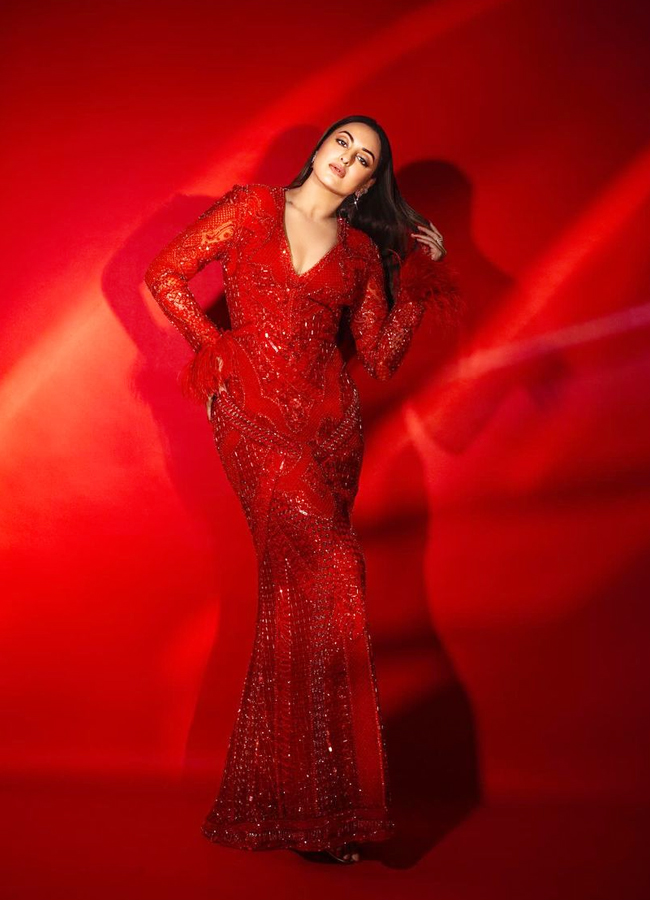 Sonakshi-Sinha-11.jpg 12